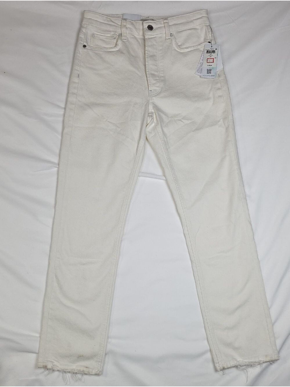 Guess Women's Slim Straight Jeans in Off-White 25 X 29